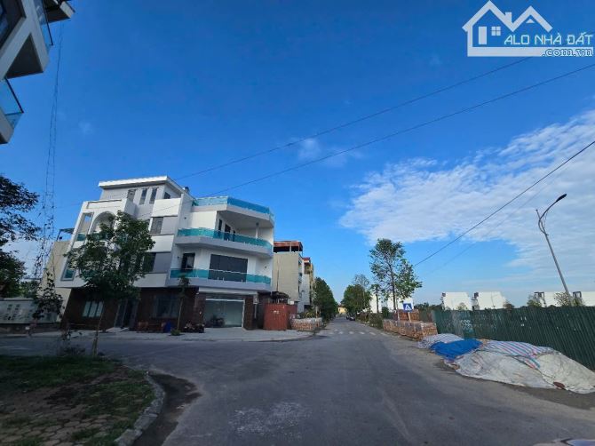 BÁN ĐẤT PHƯƠNG VỸ. P.VŨ NINH NHÌN SANG KĐT PHÚC NINH. 77M2 MẶT 4,5M - 1