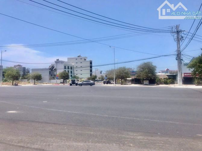 CẦN BÁN LÔ ĐẤT 255M2 ĐƯỜNG NGUYỄN TẤT THÀNH giao NGUYỄN CHÍ THANH LONG HẢI - 1