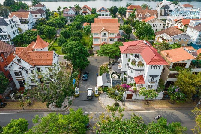 VIP Biệt thự Góc 3MT Nguyễn Thành Ý P.ĐaKao Quận 1 DT:13x20m 4Tầng HĐT:150tr Giá:110Tỷ - 1