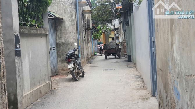 BÁN ĐẤT VĨNH NINH_ VĨNH QUỲNH. Ô TÔ VÀO ĐẤT- DT RỘNG GIÁ CỰC KÌ HỢP LÝ CHỈ 4,5 TỶ - 1