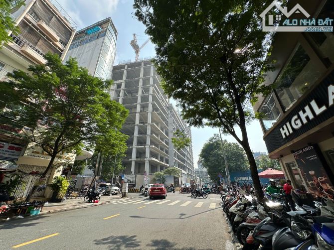 BÁN NHÀ ĐẤT KHUÔN VIÊN ĐẸP MẶT TIỀN TRẦN HƯNG ĐẠO, P. CÔ GIANG, Q1. DT: 15X35M, HĐ THUÊ - 1