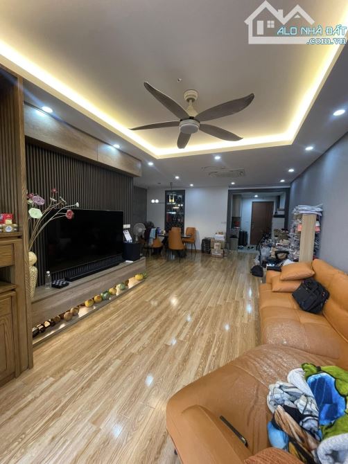 CĂN GÓC 3 NGỦ CHUNG CƯ THỐNG NHẤT COMPLEX 82 NGUYỄN TUÂN 123m 9 TỶ FULL NỘI THẤT - 1