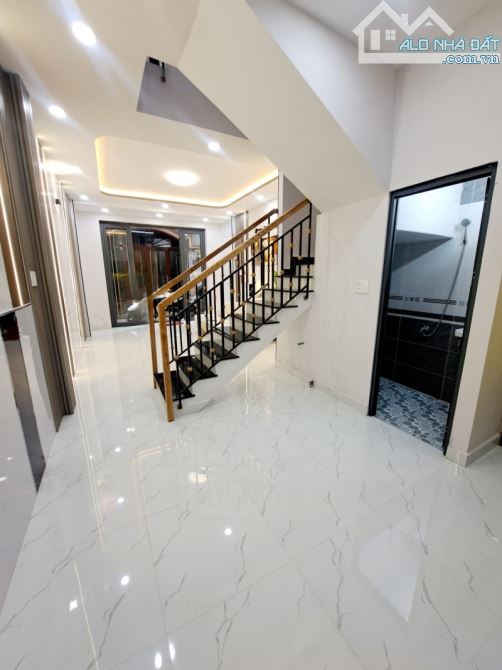 BÁN NHÀ TÂN QUÝ – SÁT CHỢ TÂN HƯƠNG – NHÀ MỚI 2 TẦNG – CHỈ 4.3 TỶ - 1
