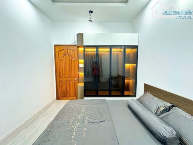 Bán nhà BTCT 1 trệt 2 lầu Huỳnh Tấn Phát Q7, 4PN, 45m², chỉ 5.5 tỷ - 1