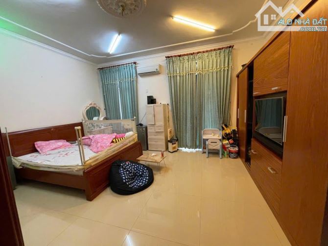 Cần bán nhà hẻm nhựa 8m đường Trường Sơn--Hồng Hà---DT: 6x20m--4 tầng-- giá 22 tỷ - 1
