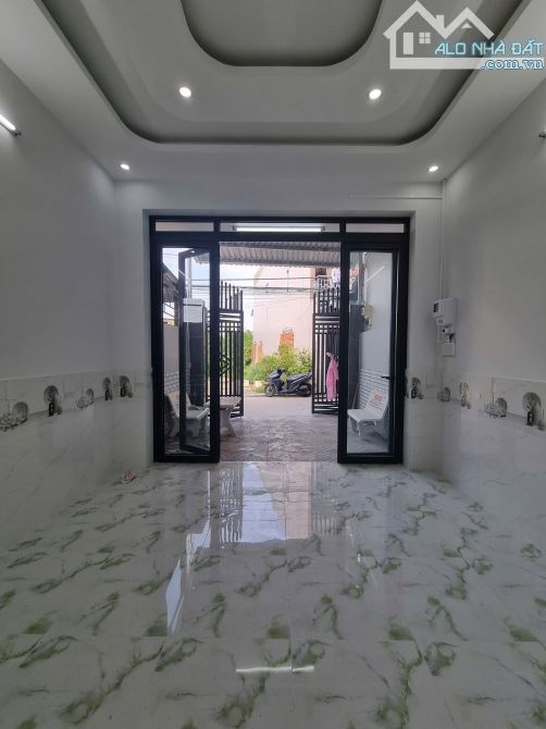 Bán nhà góc 2 mặt tiền hẻm Hoàng Quốc Việt, gần bánh Xèo Bảy Tới - 1