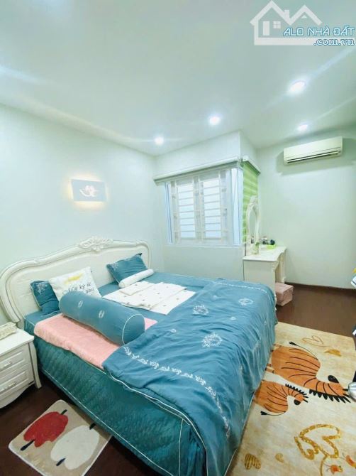 BÁN NHÀ Ô TÔ ĐỖ CỬA VÀI MÉT RA MT NGUYỄN THỊ THẬP, QUẬN 7, 4 TẦNG-54M2-4PN-GIÁ 8.9 TỶ - 1