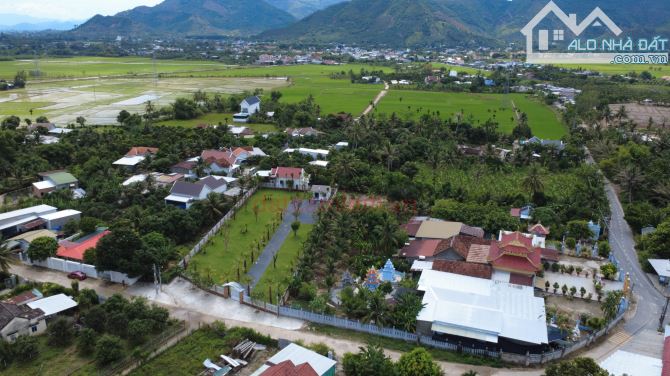 Đất Nhà Vườn siêu đẹp Suối Cát Cam Lâm 2005m2 có 600m2 thổ cư đường 2 ô tô - 1