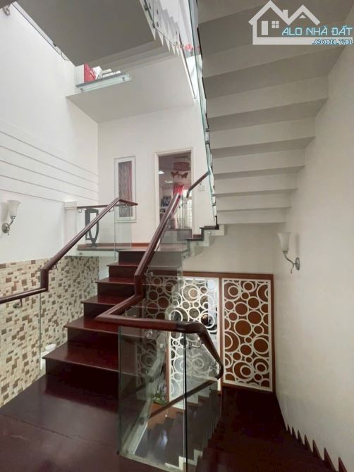 Nhà 2lầu MTKD AMAJHAO SÁT BÊN SIÊU THỊ COOPMART, BMT, DT: 4,5 x 22 ❌Chỉ 6ty9  TC: 100% - 1