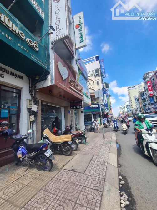 BÁN NHÀ MẶT TIỀN 8M HAI BÀ TRƯNG, P8 QUẬN 3 – NGANG 5,1M DÀI 20M, DT 106M - GIÁ TỐT 3X TỶ - 1
