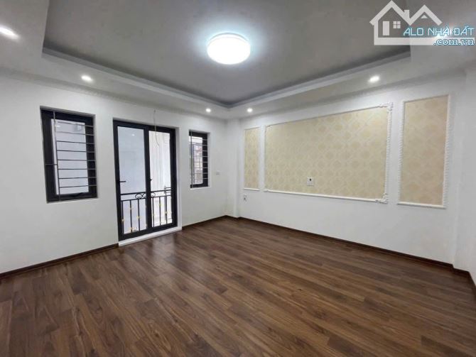 Bán nhà tổ 12 Yên Nghĩa, gần KĐT Đô Nghĩa. 32m2x5T, 50m ra ôtô xung quanh tiện ích đầy đủ - 1