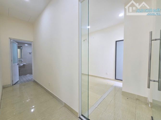 BÁN NHÀ MẶT TIỀN CÁCH MẠNG THÁNG 8 DT: 6,5X26 SÁT HÒA HƯNG-HÀ ĐÔ-VÒNG XOAY DÂN CHỦ 59,9TỶ - 1
