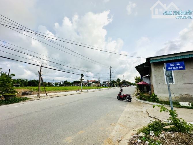 Tin được không:bán đất vàng chỉ 1,3 tỷ gần đường tôn thất sơn,ô tô vào tận nơi. - 1
