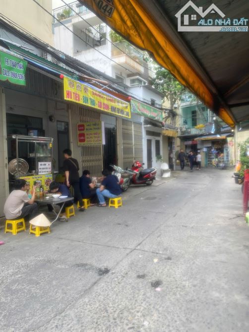 BÁN NHÀ TRUNG TÂM Q10 – NGANG KHỦNG 7.4M, DIỆN TÍCH HƠN 100M² - 1