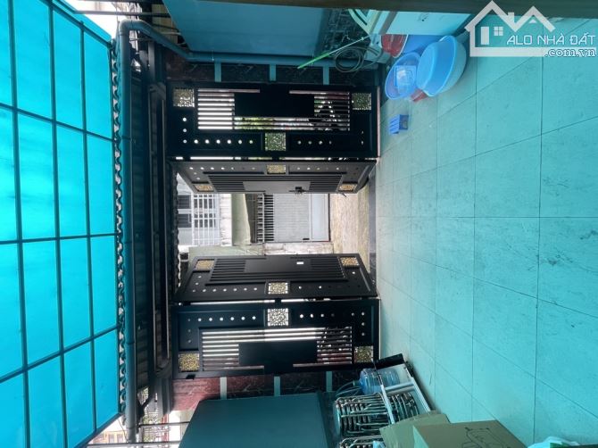 BÁN NHÀ 4 TẦNG TRƯƠNG THỊ HOA HẺM XE HƠI DT 4.5x15M TẰNG FULL NỘI THẤT - 1