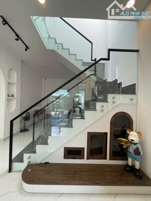 Bình Tân,Nhà mới đẹp 3 tầng,hẻm ô tô thông, Khu vip Tên lửa, giá rẻ. - 1