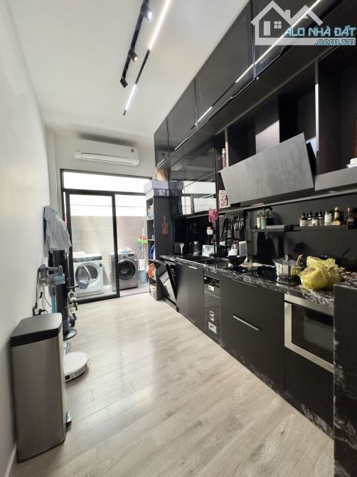 Nhà Siêu đẹp ngay Tô Hiến Thành. Q10. 70m2. 4 tầng. 4PN rộng. Sân thượng. Chỉ 11,x tỷ - 1