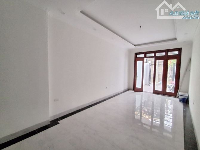 Bán nhà Hoa Lâm,Long Biên 5 tầng,83m oto tránh chỉ 14 tỷ - 1