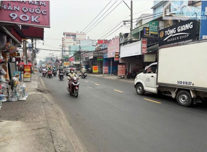 Bán nhà 3 lầu hẻm 10m Phan Huy Ích ngang 5m 110m2 vài bước ra đường gần chợ 13.2 tỷ. - 1