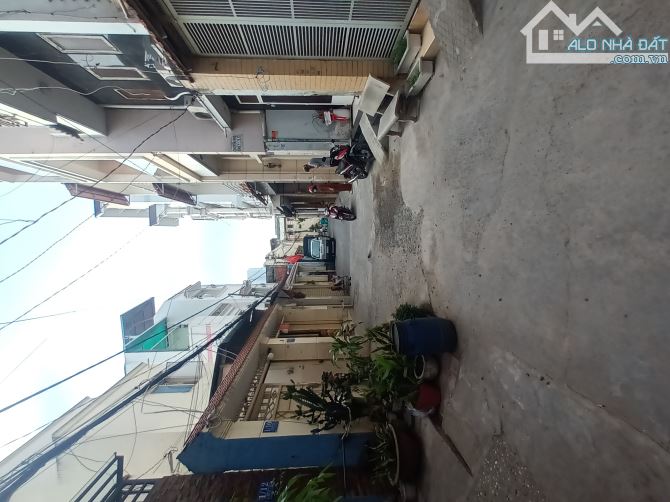 NHÀ ĐẸP MÊ LY KINH DOANH NGAY LŨY BÁN BÍCH, NGANG KHỦNG TRÊN 6M, HXH,5 TẦNG CHỈ NHỈNH 8 TY
