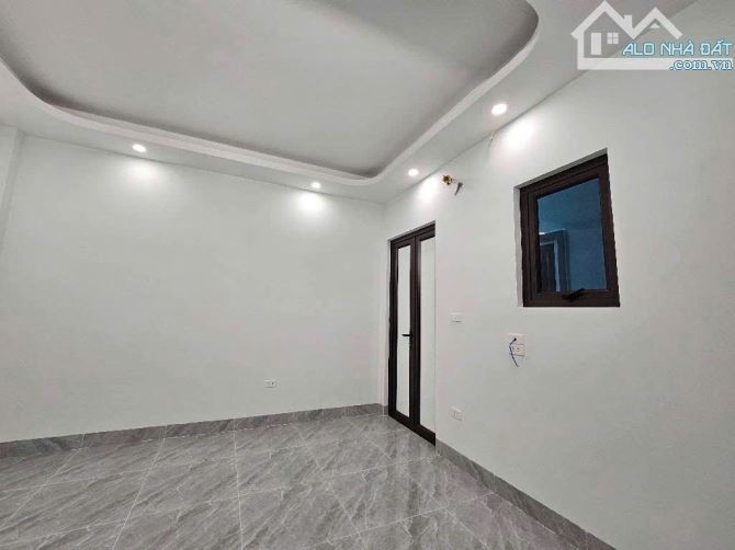🚗 SIÊU PHẨM XUÂN ĐỈNH – 1 NHÀ RA PHỐ – 35M2x 5 TẦNG - Ô TÔ ĐÔ GẦN NHÀ – NHÀ NỞ HẬU 🚗 - 2