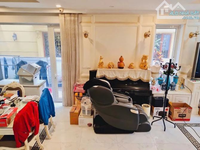Bán Biệt Thự cao cấp Anh Đào Vin Long Biên 164m 4T MT 9.5m 60 tỷ - 2