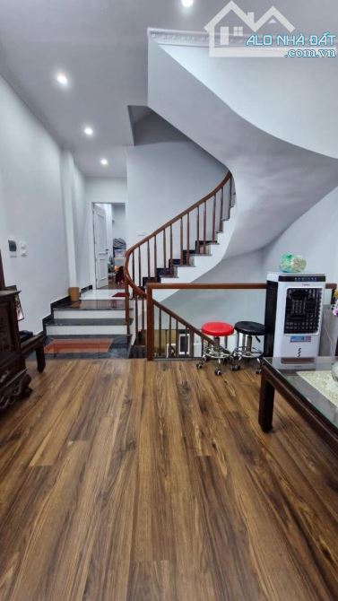 BÁN NHÀ VĂN TRÌ,  MINH KHAI - DÂN XÂY - FULL NỘI THẤT- 40M -5 TẦNG - 7.2 TỶ. - 2