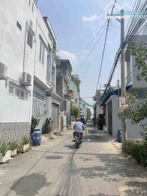 Bán Gấp Bình Chiểu – Nhà Đẹp Hẻm 6m – 2 Tầng -52m² – Giá Chỉ 3.69 Tỷ – Sổ Riêng – Gần Chợ - 2