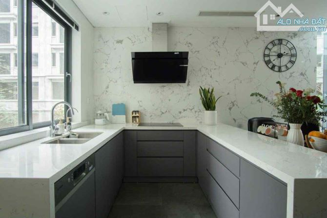 Liền kề Lâm Hạ- bệnh viện Tâm Anh, 114m x 6 tầng, mặt tiền 20m, vỉa hè, ôtô dừng đỗ, kinh - 2