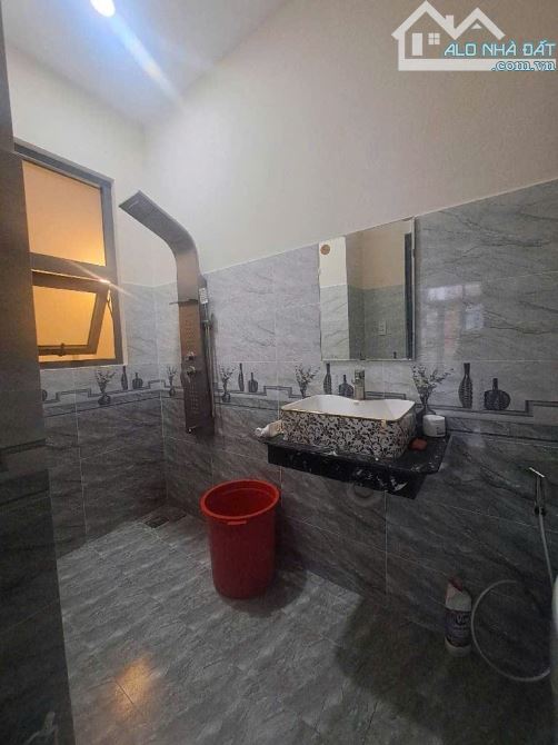 Bán Nhà 4 tầng đường THẠNH XUÂN 52, phường TX,Q12,dt50m²(5x10). Hẻm 8m ,giá 4,85 tỷ - 2