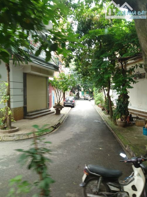 TRUNG TÂM THANH TRÌ, MẶT PHỐ Ô TÔ TRÁNH 60M2 GIÁ 9,5 TỶ - 2