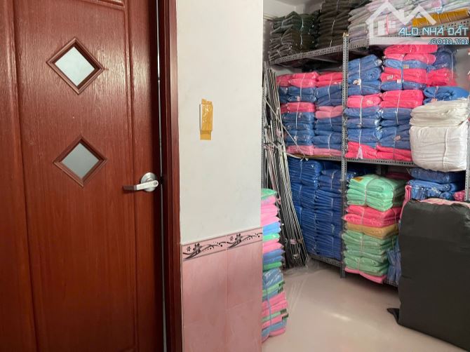 Bán nhà 5 tầng HXH Lạc Long Quân, Ngay Bảy Hiền - DT 3.9 x 14.5 - 62m2 - giá 6.9 tỷ TL - 2