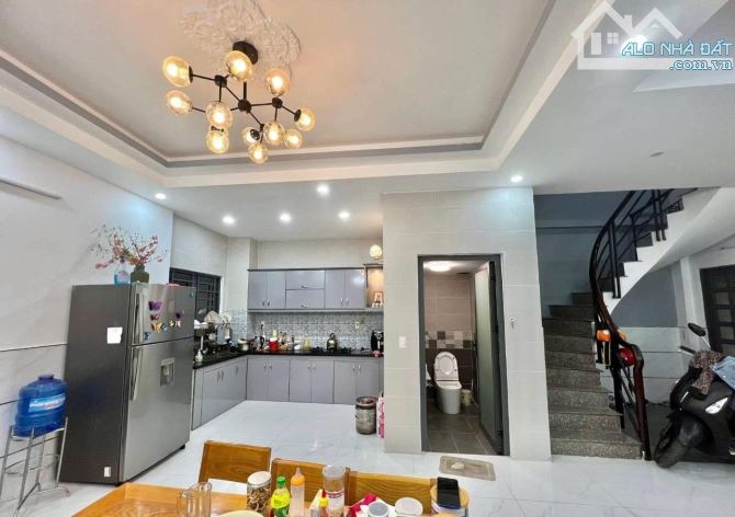 Bán nhà mặt tiền đường 14m KDC Him Lam Phường Bình Đông TP.HCM. Nhà đẹp đầy đủ tiện ích - 2