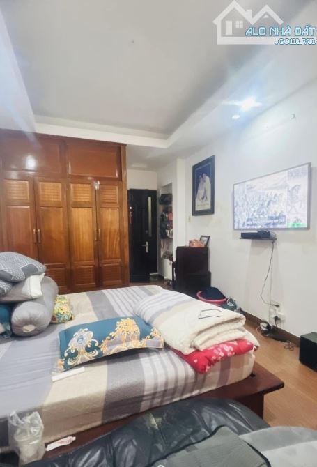 Chủ gấp bán nhà hạ 1.5 Tỷ Nguyễn Cảnh Chân, Q1, 6tầng,HXH, chỉ 13.5 tỷ - 2