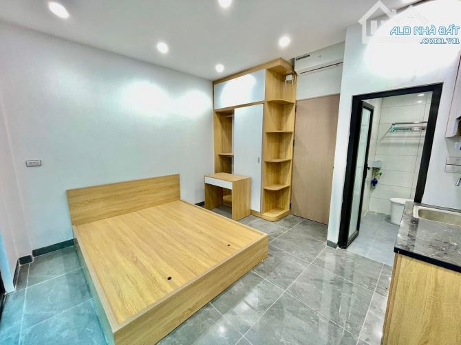 Nhà Giải Phóng, 6 tầng kinh doanh, thang máy, dòng tiền, 10 phòng kín, - 2