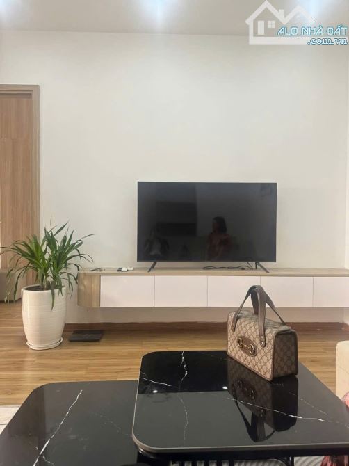 Cần bán căn hộ intracom1 Trung Văn, Nam Từ Liêm.Căn 2 PN, 68m2 giá rẻ chỉ 4,x tỉ, có sổ - 2