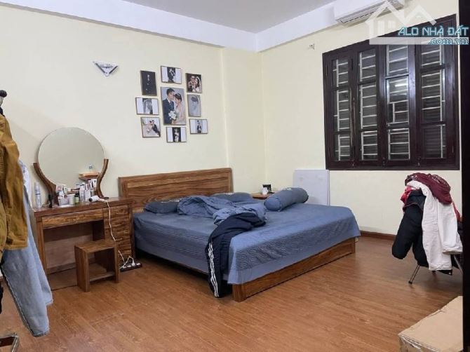 Bán nhà lô góc Khúc Thừa Dụ 55m x 6T, 3 thoáng, gần ô tô, full nội thất đẹp 15,6 tỷ - 2