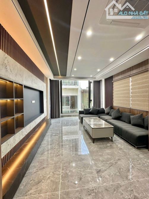 Bán nhà Ngọc Thụy 45m2- 7 tầng- 4 phòng ngủ- 10 tỷ,  thang máy, gần cầu Chương Dương - 2