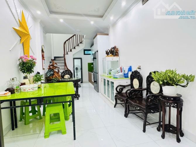 Bán nhà Đại Cát, Bắc Từ Liêm, 30m2, 5 tầng, giá 6.15 tỷ - 2