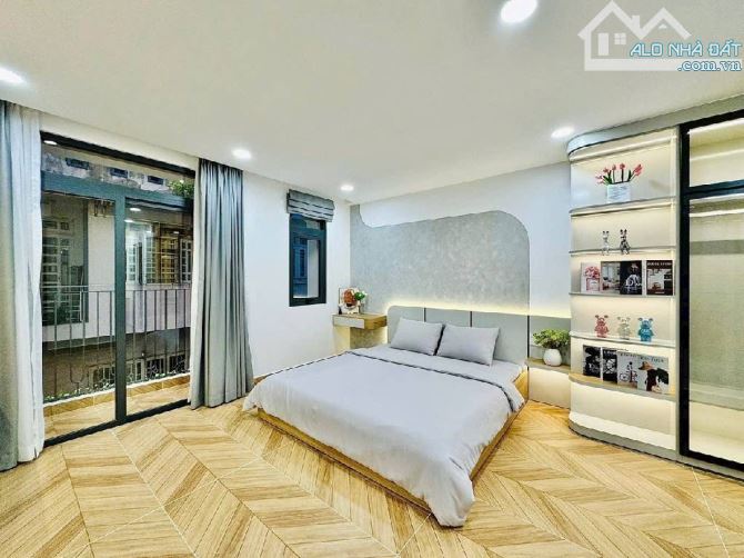 Nhà xây độc lập 45m2, 5 tầng, phường Việt Hưng, giá chào 7,5 tỷ - 2