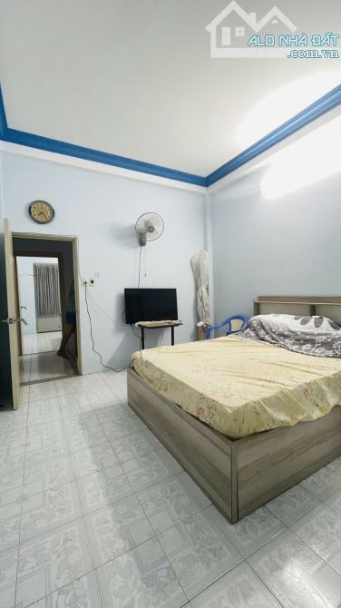 Bán nhà hẻm xe hơi Nguyễn Bặc Tân Bình 40m2 đúc 3 tầng BTCT 3PN nhỉnh 8 tỷ TL - 2