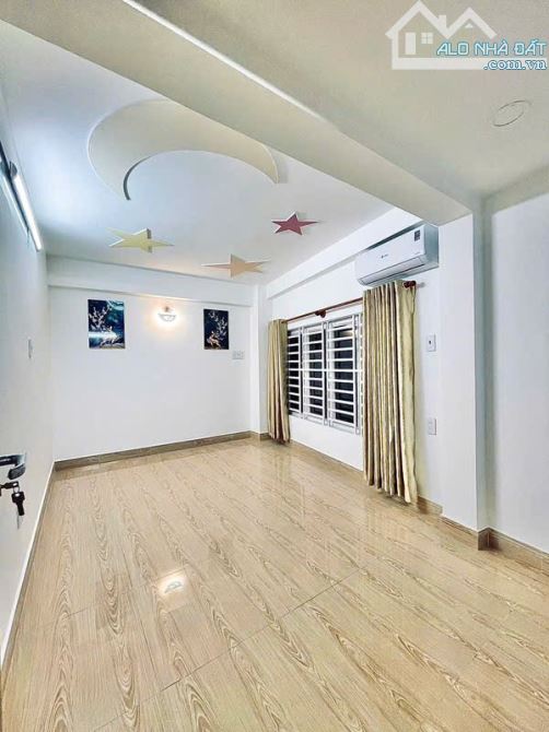 Bán nhà Gò Vấp, nhà 4 tầng, kế CV Làng Hoa - Nhỉnh 5 tỷ - 155 - 2
