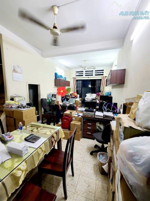 Phú Nhuận, vị trí Kd, gần mặt tiền, hẻm XH Huỳnh Văn Bánh, 3 Tầng, ngang 8m, 78m2, 7.95 Tỷ - 2