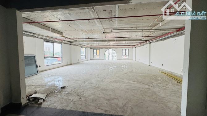 BÁN TOÀ VĂN PHÒNG MẶT PHỐ HÀNG CHUỐI 226m2x9T THANG MÁY - MT 10.5m - 290 TỶ - LÔ GÓC - KD - 1