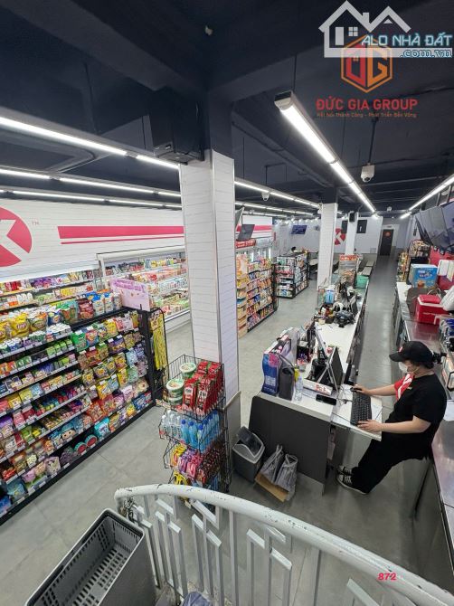 Cho thuê 2 tầng mặt tiền Phan Trung  , Phường Tân Mai, Biên Hoà DTSD 400m2 Giá 30 Triệu - 2