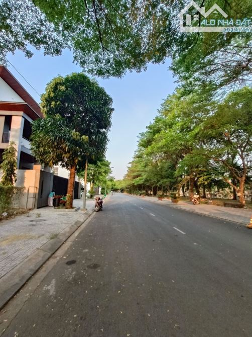 LÔ BIỆT THỰ VIEW SÔNG GIA HOÀ - 300M2(15*20M ) 41.5TỶ - PHƯỚC LONG B | GẦN CLOBAL CITY - 2