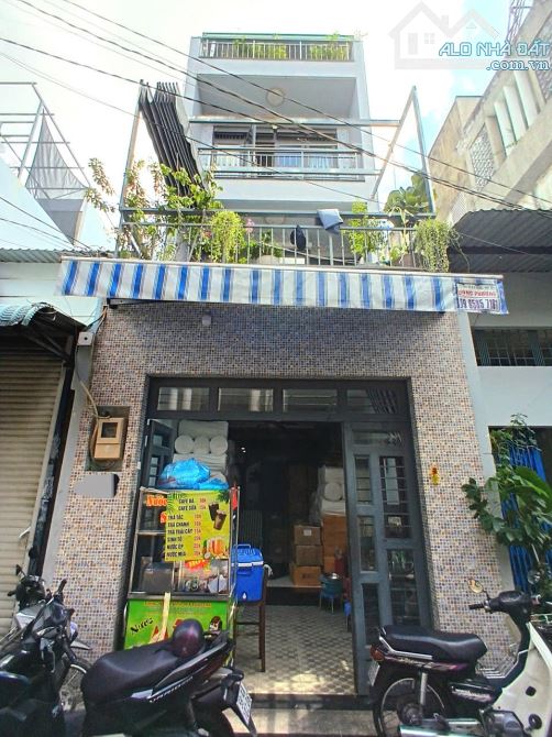 Nhà bán: đường Nguyễn Bá Tồng. Q Tân Bình. DTSD 72m2. 4 tầng. Giá 10,5 tỷ - 2