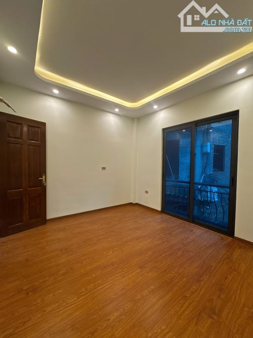 Bán nhà 5 tầng – Làng Tó,Tả Thanh Oai–58m² – 5 ngủ – Ô tô đỗ cửa,7,3 tỷ,0 - 2