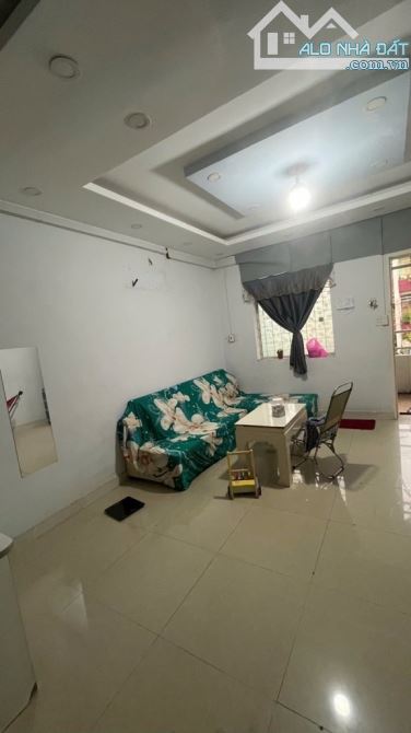 Chung Cư , Huỳnh Văn Chính , 66m2 , 2 PN, Sổ Hồng Riêng -  Giá Bán Gấp chỉ 2,1 Tỷ TL - 2