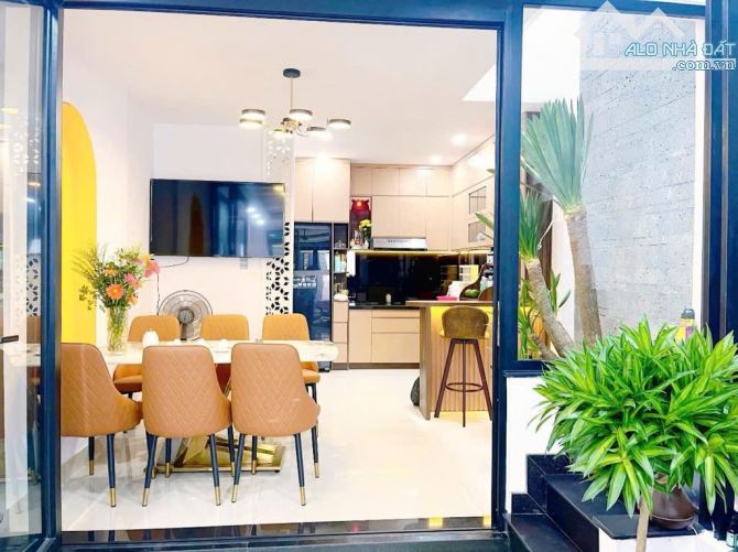 Bán nhà 3 tầng hiện đại TT Tân Phú- Hẻm xe tải thông - (5x12)x 3 tầng - nhỉnh 7 tỷ - 2